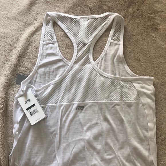 Ellieactive Athletic Top August Collection! - Picture 9 of 9